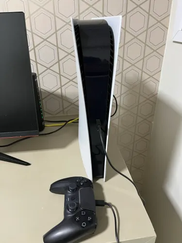PlayStation 5 - PS5