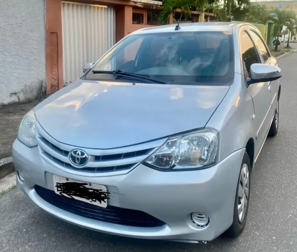 Toyota Etios X 1.3 Flex 16V 5P Mec. 2017