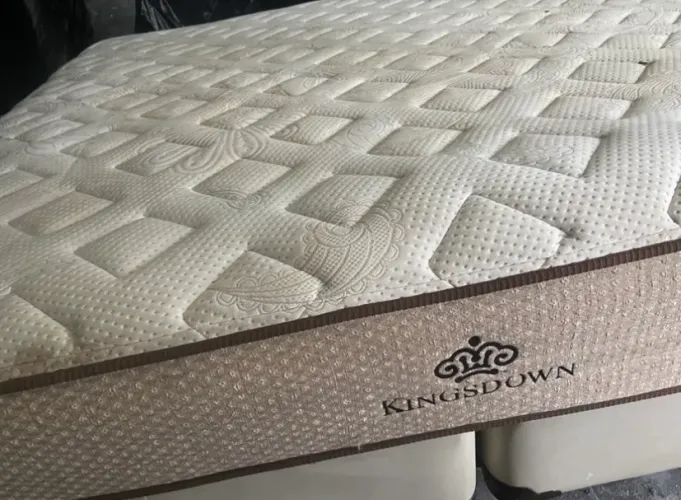Vendo Cama Box King Size + Colchão Euro Colchões Kingsdown Padrão Americano 