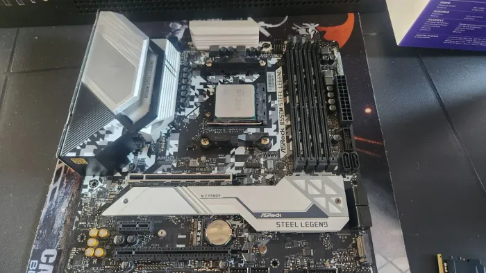 Placa Mãe ASRock B550M Steel Legend, AMD AM4, MATX, DDR4
