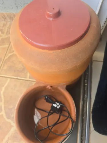 Bebedouro de agua para cachorro de 5 litros agua geladinha do barro!
