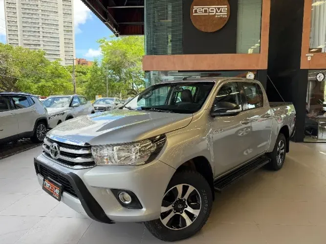Toyota Hilux CD SR 4X4 2.8 TDI Diesel Aut. 2017