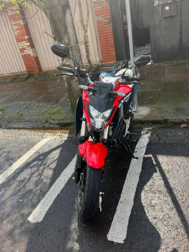 Baita moto Honda cb twister 300