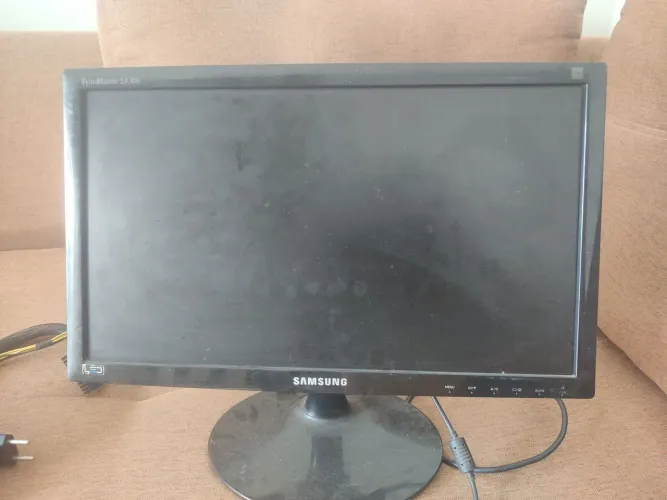 Monitor 18.5 polegadas