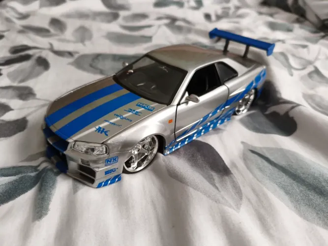 Brian s Nissan GTR Skyline R34 Velozes e Furiosos Jada Toys 1:24