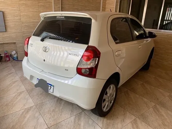 Toyota Etios X Plus 1.5 Flex 16V 5P Aut. 2020