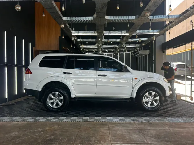 Mitsubishi Pajero Dakar 3.2 4X4 T.i. Dies. 5P Mec. 2015