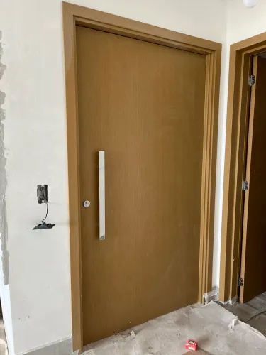 Vendo portas e portais 