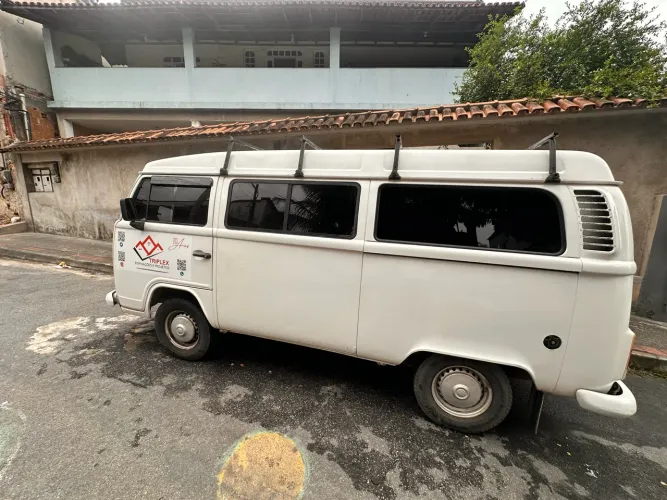 Volkswagen Kombi Standard 1.4 MI Total Flex 8V 2014