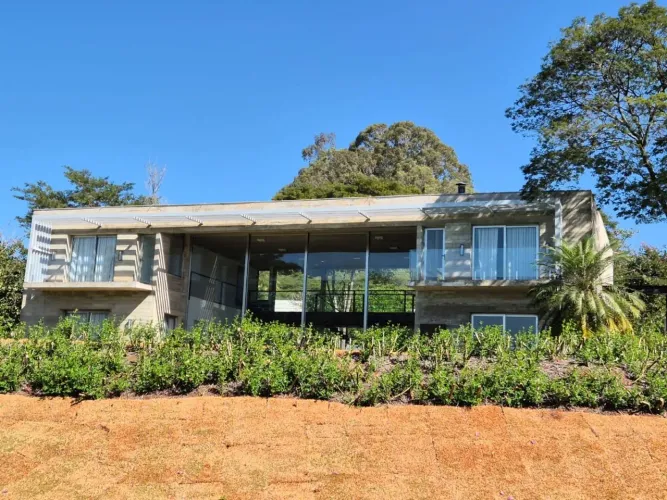 Casa à venda e locação no Condomínio Fazenda Boa Vista em Porto Feliz (SP).