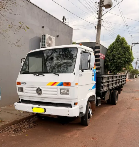 Caminhão VW 8-140 (NÃO TROCO E NÃO PARCELO)