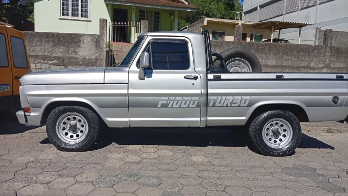 Ford F-1000 S. S. Diesel / S.s. Diesel Turbo 1987