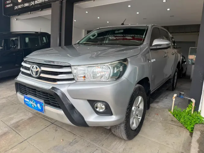 Toyota Hilux CD SRV 4X4 2.8 TDI Diesel Aut. 2017