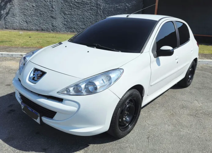 Peugeot 207 Active 1.4 Flex 8V 5P 2014