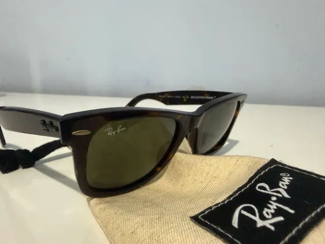 Rayban wayfarer biobased