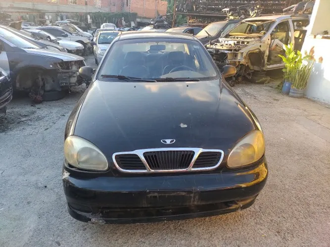Daewoo lanos ano 1998 pra retirada de peças em geral 