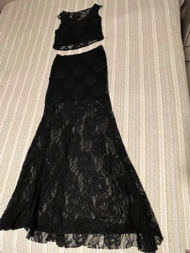 Conjunto preto rendado 