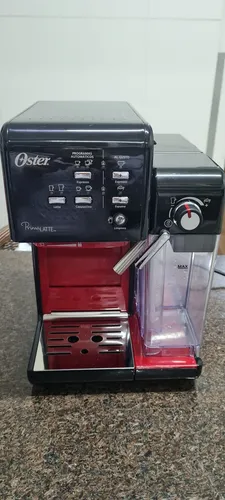 Cafeteira Oster semi nova