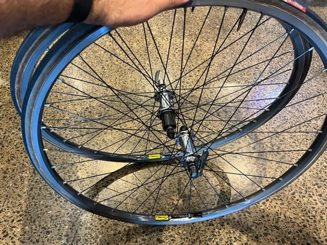 RODAS MAVIC REFLEX TUBULLAR SEMI NOVAS 