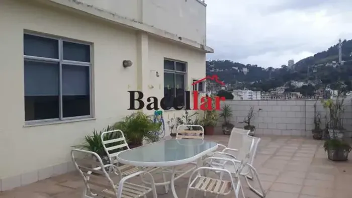 Cobertura - Linear / Residencial / Praça da Bandeira