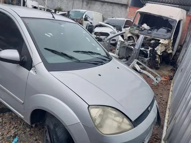 Sucata do fiesta  1.0 super Charger 2003