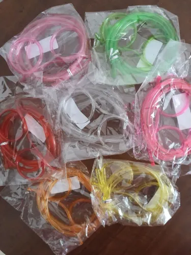 Óculos canudos R$18