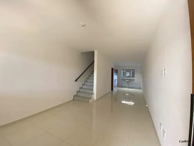 Sobrado novo a venda próximo ao metrô Guilhermina