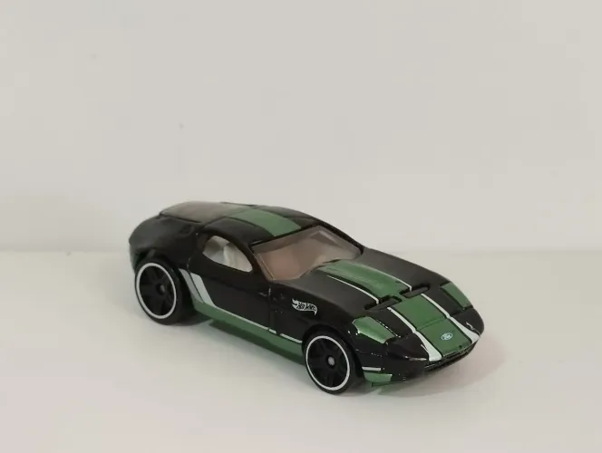Miniatura Hotwheels  Ford Shelby.
