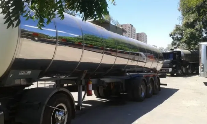 Carreta INOX LIESS Termica Cap 32m3