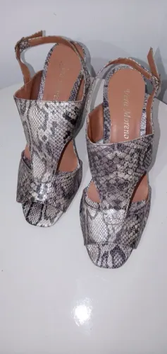 Sandálias Salto Alto Snake Print / Maria Moreno. Tam.37 ( Usada).