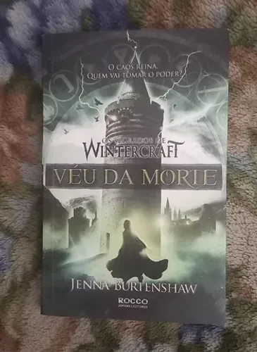Os Segredos De Wintercraft Véu da Morte(Livro sem marcas de manuseio)