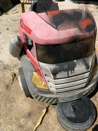 Carro infantil para retirar peças 
