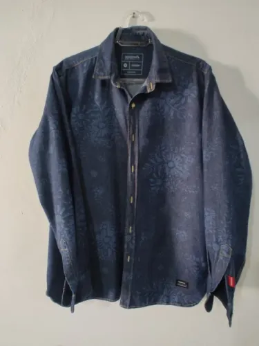 CAMISA RESERVA JEANS EXCELENTE ESTADO