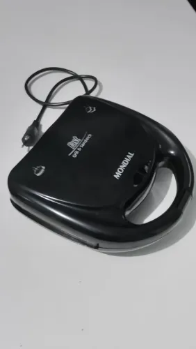 APROVEITE ***** Sanduicheira Grill Fast Mondial 220V