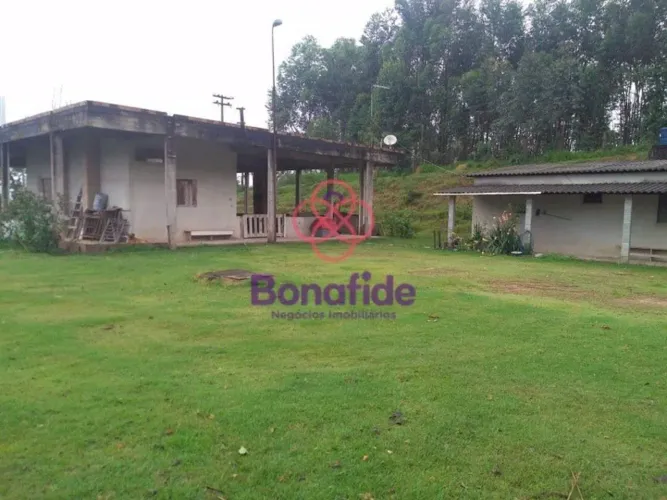 Rancho com 3 dormitórios à venda, 500 m² por R$ 900.000,00 - Centro - Nazaré Paulista/SP
