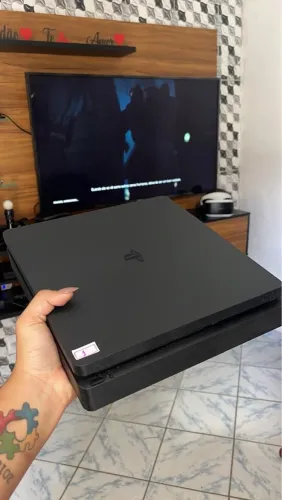 Playstation 4 Slim - 1 TB