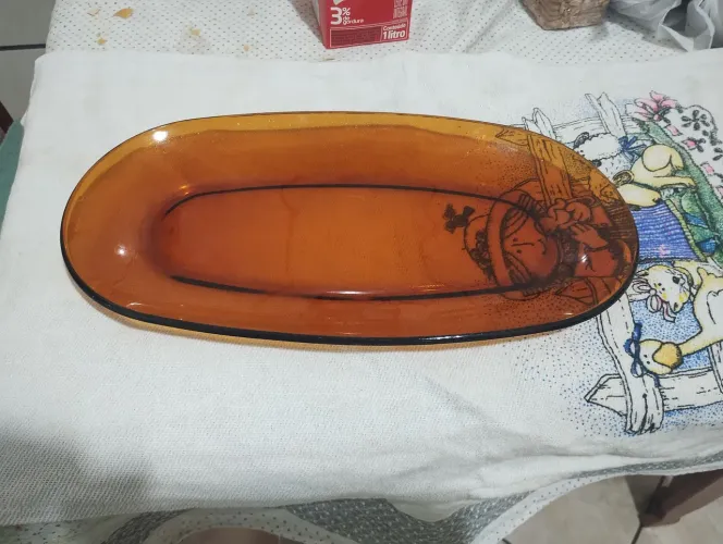 Travessa de duralex original bem conservada 