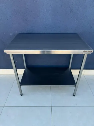 mesa em aço inox padrão anvisa..