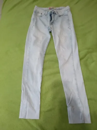Calça jeans azul claro tam 36 Badcat - Novíssima !!!