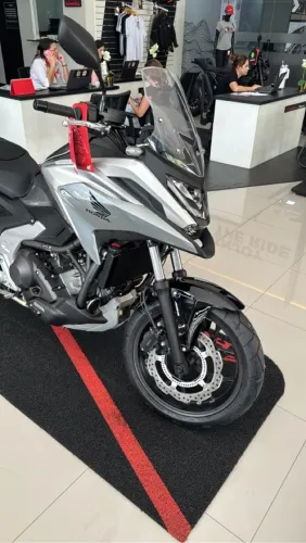 HONDA NC750x DCT 25/25 - 10x sem juros cartão 