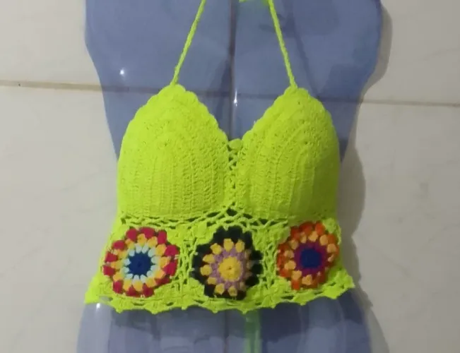 Cropped / top de crochê (P)