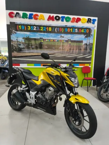 Honda CB 300F Twister 2023 / 7.990 KM