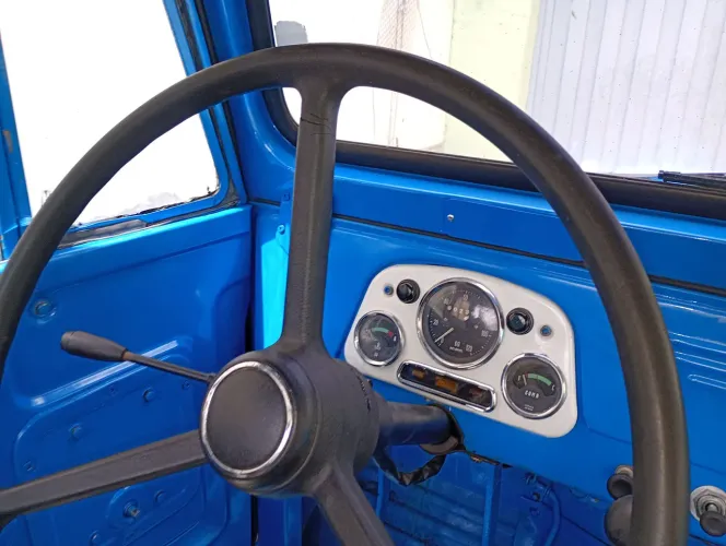 Toyota bandeirante ano 77