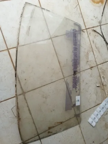 Parabrisa dianteiro belina II usado 