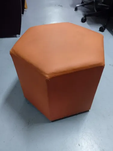 Puff Sextavado Para Escritório