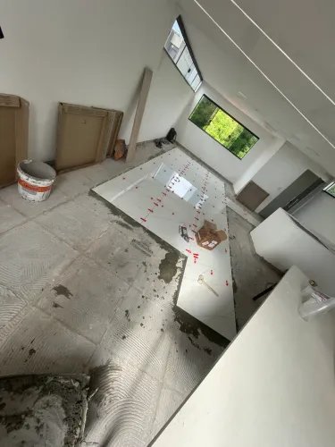 Serviços de instalação de porcelanato, cerâmica, pedras e etc?