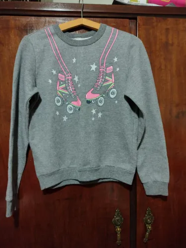 Blusa de Moletom com Patins - Tamanho 14