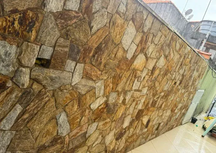 Pedra madeira bruta amarela 