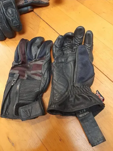 Luvas  preta   Triumph s/8-185/205 - Luva Triumph Oficial Fl - tamanho 39