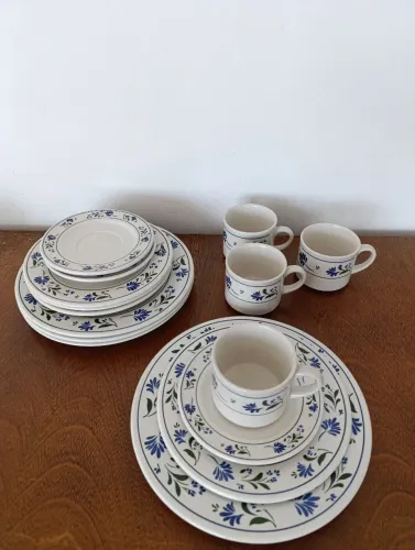 Conjunto de jantar e chá / café de cerâmica 